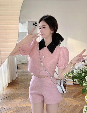 Set Dạ Croptop Tay Bồng Kèm Quần Ngắn Lưng Cao